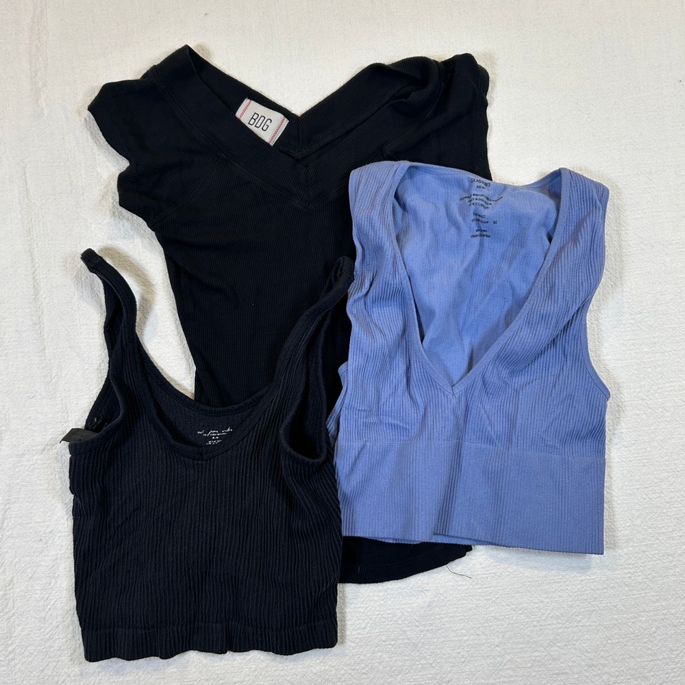 Lot of 3 Women's Medium Tops Urban Outfitters Glassons Ribbed Crop Black Blue